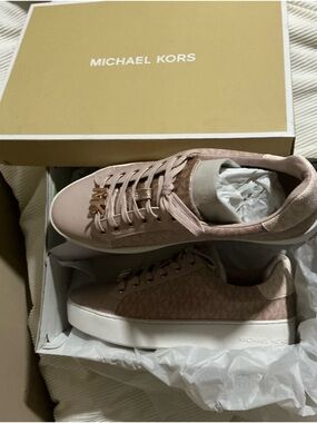 Michael Kors Men’s Blush Pink Low-Top Sneakers